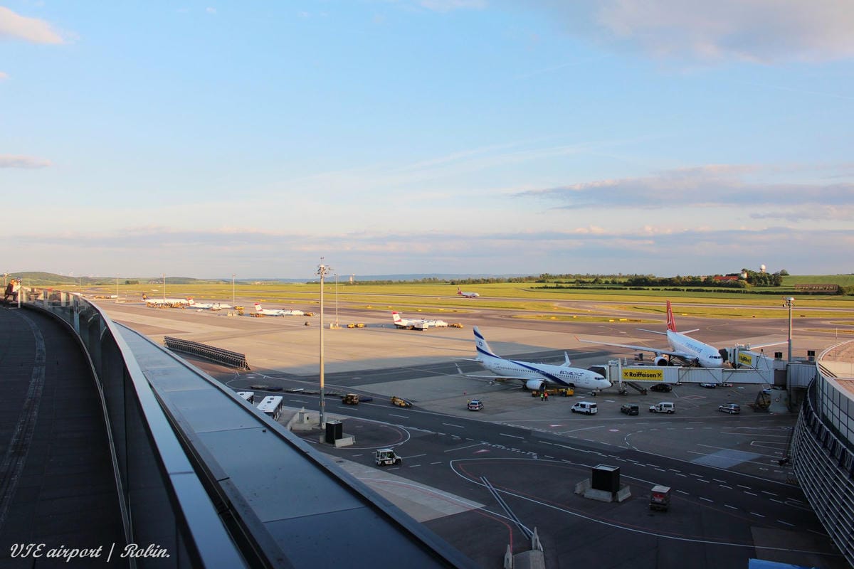 維也納機場觀景台航拍記錄 -付費入場，超遼闊無玻璃、無鐵網阻隔視野!