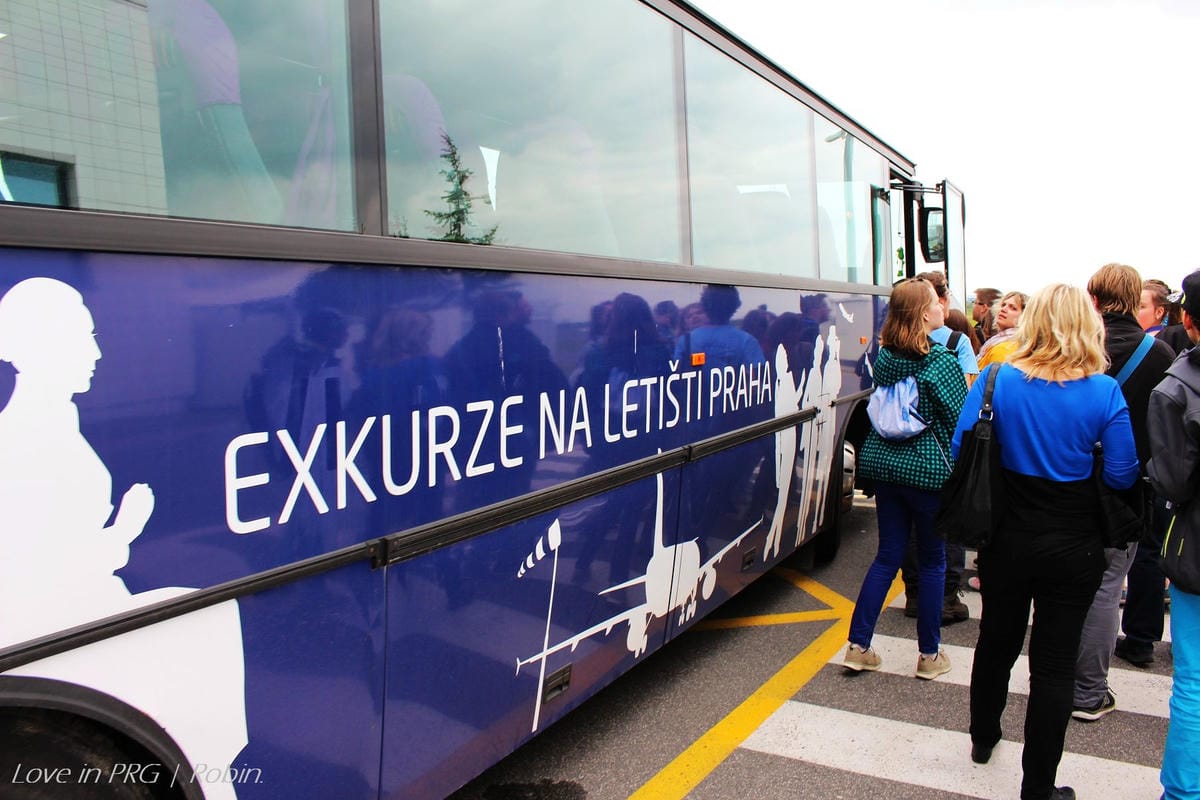 布拉格機場Airport Tour見學行程 – 航空迷必推驚奇體驗,近距離欣賞飛機起降及地面作業(含報名方式、詳細遊程介紹) - 第20張圖 布拉格機場Airport Tour見學行程 – 航空迷必推驚奇體驗,近距離欣賞飛機起降及地面作業(含報名方式、詳細遊程介紹)