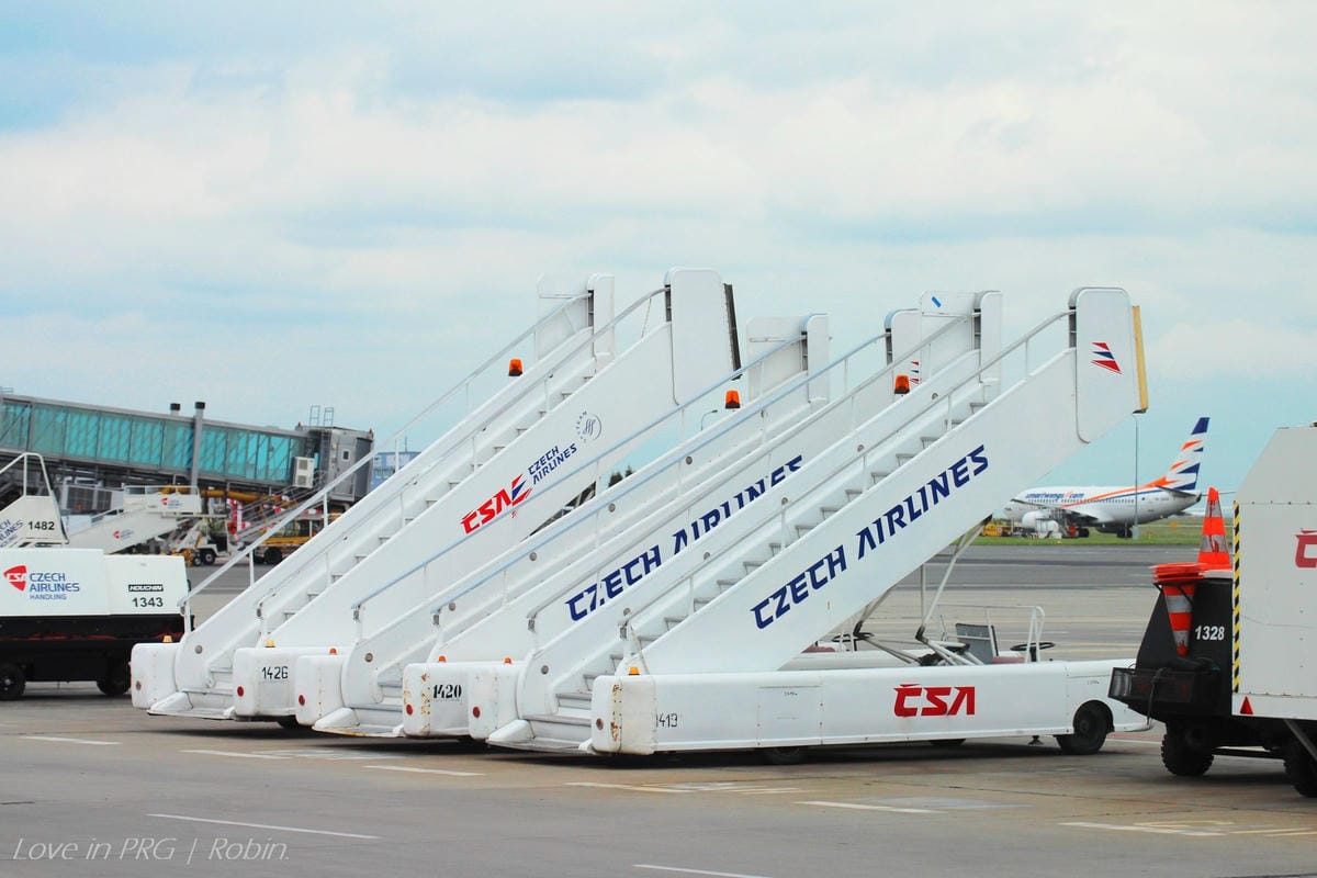 布拉格機場Airport Tour見學行程 – 航空迷必推驚奇體驗,近距離欣賞飛機起降及地面作業(含報名方式、詳細遊程介紹) - 第45張圖 布拉格機場Airport Tour見學行程 – 航空迷必推驚奇體驗,近距離欣賞飛機起降及地面作業(含報名方式、詳細遊程介紹)