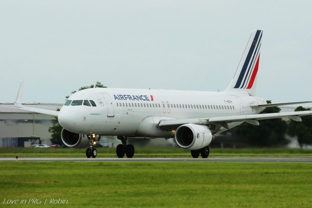 布拉格機場Airport Tour見學行程 – 航空迷必推驚奇體驗,近距離欣賞飛機起降及地面作業(含報名方式、詳細遊程介紹) - 第43張圖 布拉格機場Airport Tour見學行程 – 航空迷必推驚奇體驗,近距離欣賞飛機起降及地面作業(含報名方式、詳細遊程介紹)