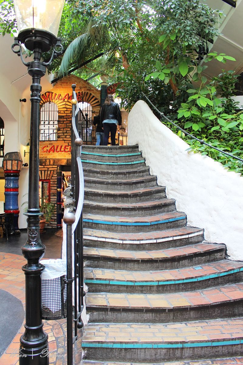 [奧地利] 維也納 百水公寓 Hunderwasserhaus -彩色童話公寓