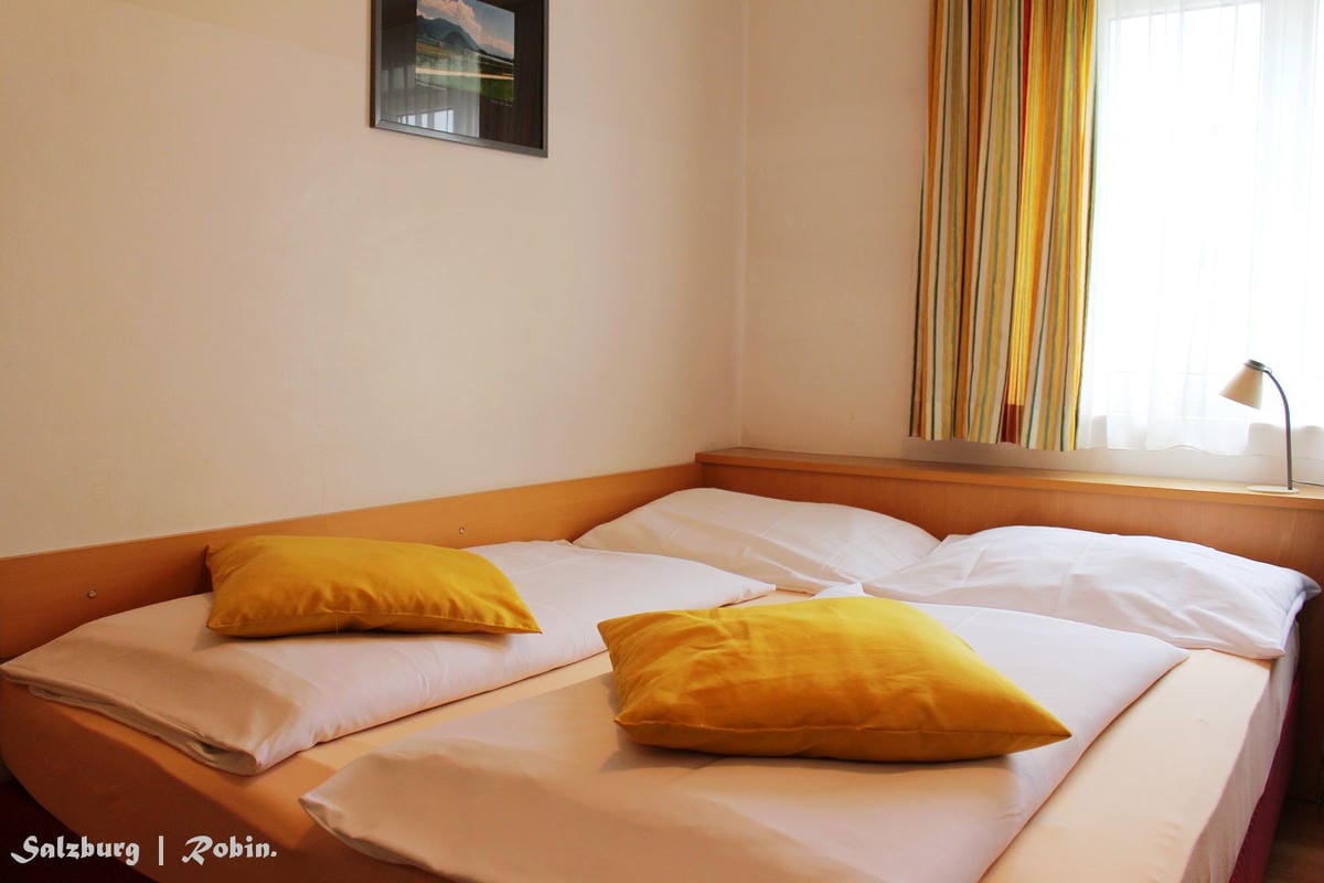 [奧地利] 薩爾斯堡 Salzburg -Pension Elisabeth 住宿分享 –(近火車站、溫馨舒適、提供豐富早餐!)