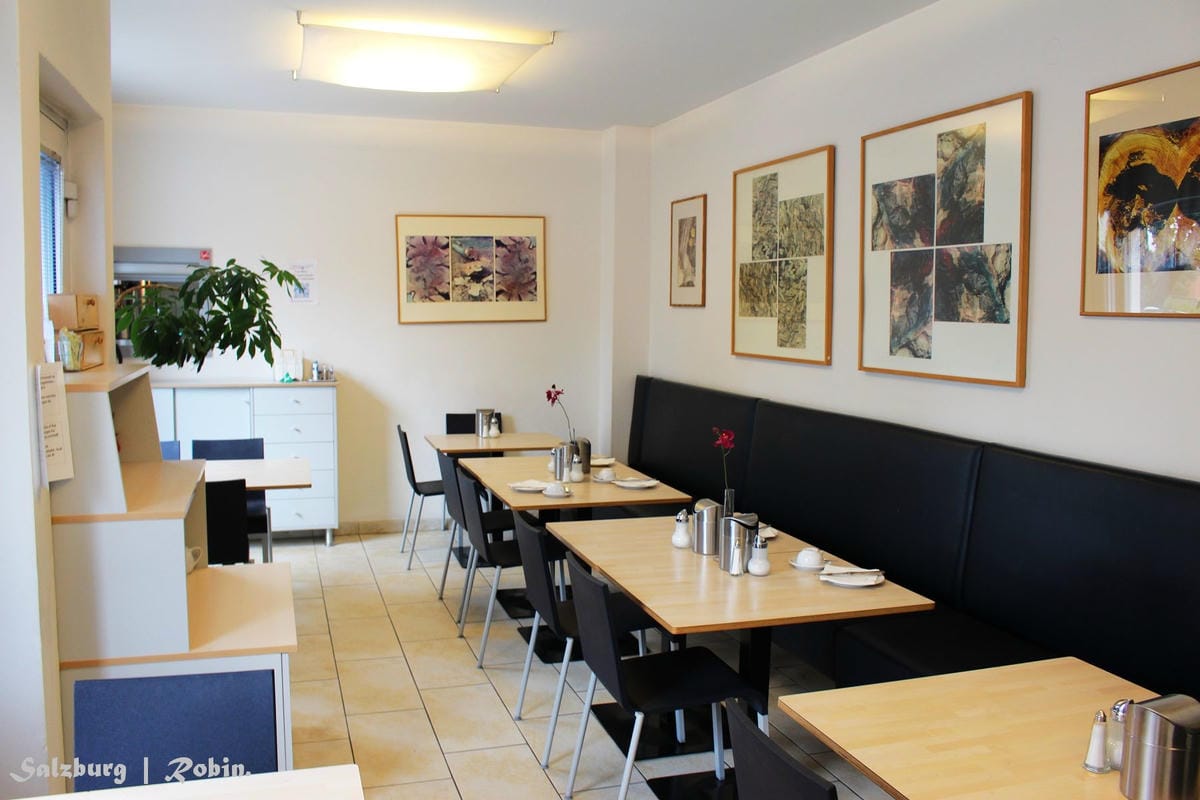 [奧地利] 薩爾斯堡 Salzburg -Pension Elisabeth 住宿分享 –(近火車站、溫馨舒適、提供豐富早餐!)