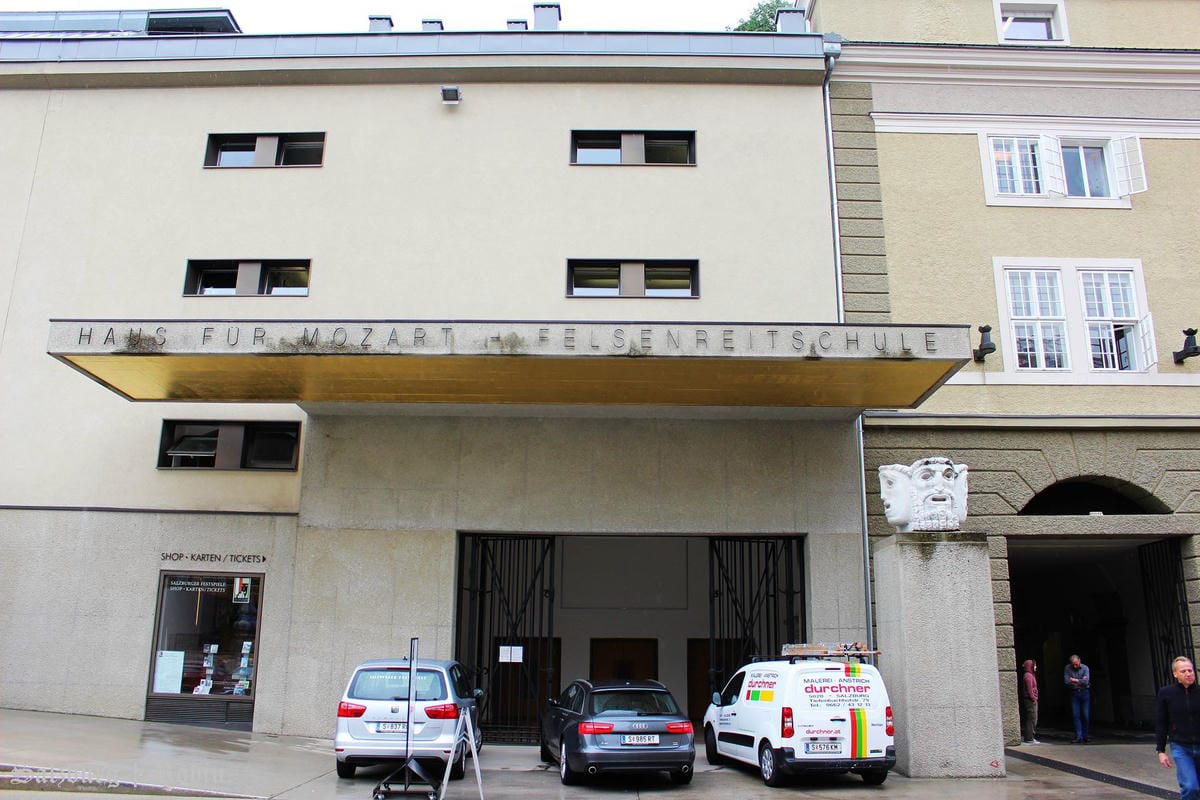 [奧地利] 薩爾斯堡Salzburg舊城區漫遊(上)：米拉貝爾宮、河岸、全城最優view-現代博物館觀景台、洗馬池…