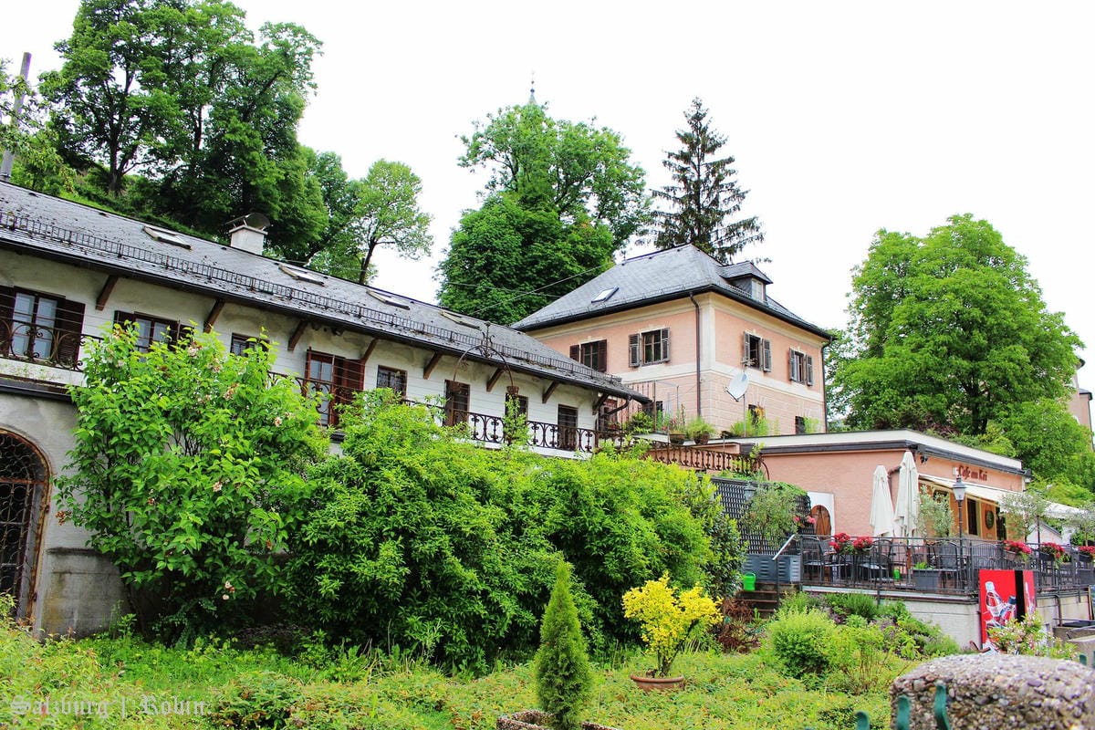 [奧地利] 薩爾斯堡Salzburg舊城區漫遊(上)：米拉貝爾宮、河岸、全城最優view-現代博物館觀景台、洗馬池…