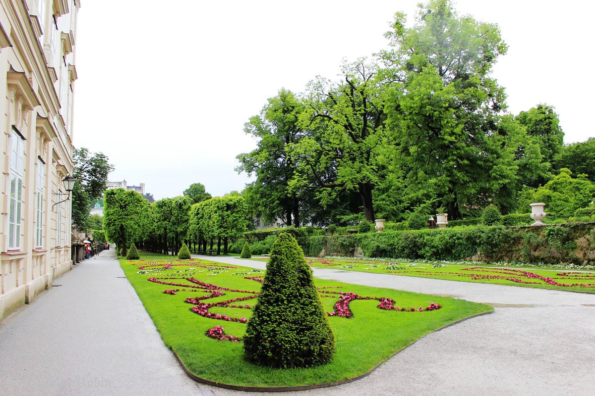 [奧地利] 薩爾斯堡Salzburg舊城區漫遊(上)：米拉貝爾宮、河岸、全城最優view-現代博物館觀景台、洗馬池…