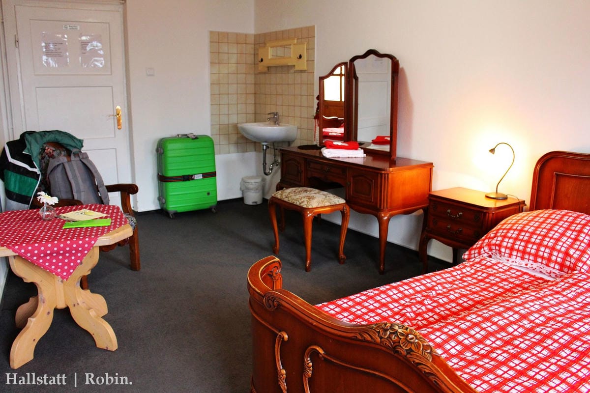 [奧地利] Hallstatt住宿分享：Cafe Restaurant zum Mühlbach–溫馨民宿、近小鎮碼頭、超棒湖景陽台!