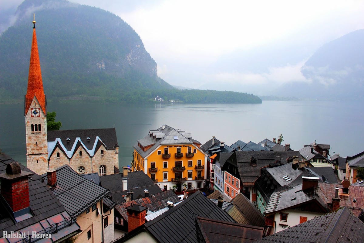 [奧地利] Hallstatt印象(上) -小鎮漫步、湖畔、教堂、骨頭屋、鱒魚料理