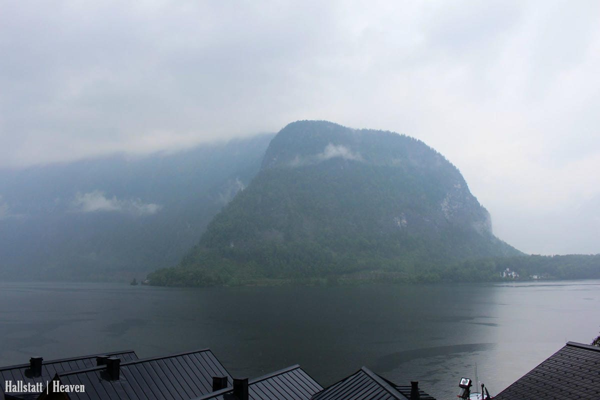 [奧地利] Hallstatt印象(上) -小鎮漫步、湖畔、教堂、骨頭屋、鱒魚料理