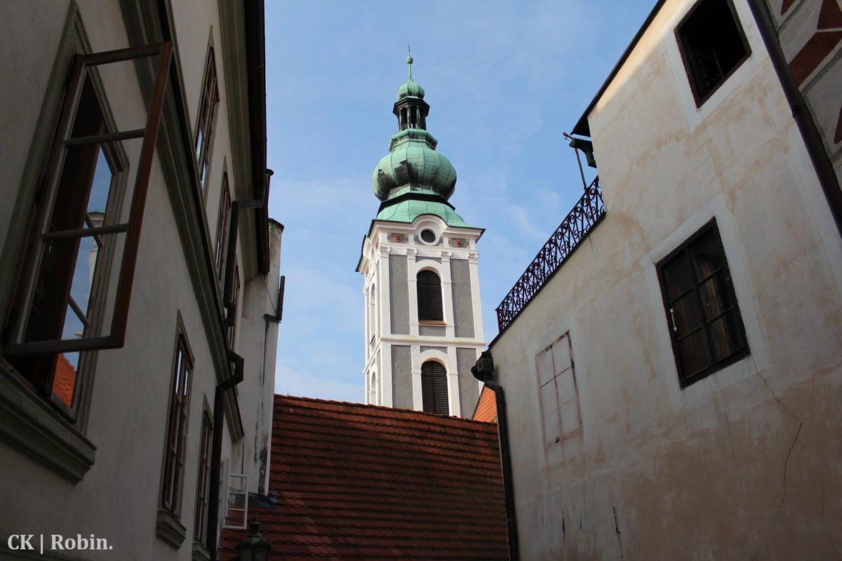 [捷克] Hallstatt→CK(庫倫洛夫)小鎮 直達shuttle搭乘心得 / CK小鎮民宿Zámecké schody (Castle Stairs)住宿心得
