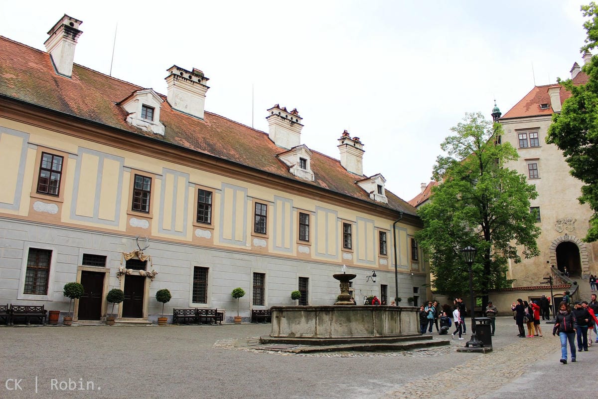 [捷克] Český Krumlov庫倫洛夫印象–聯合國文化遺產童話小鎮、城堡、城塔、花園