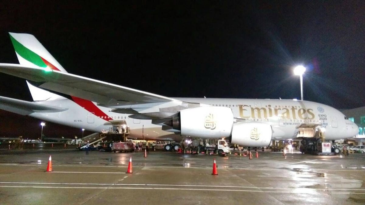 航空迷轟動! Emirates阿聯酋航空A380 世界最大民航客機首度載客抵台! 2015.7.19