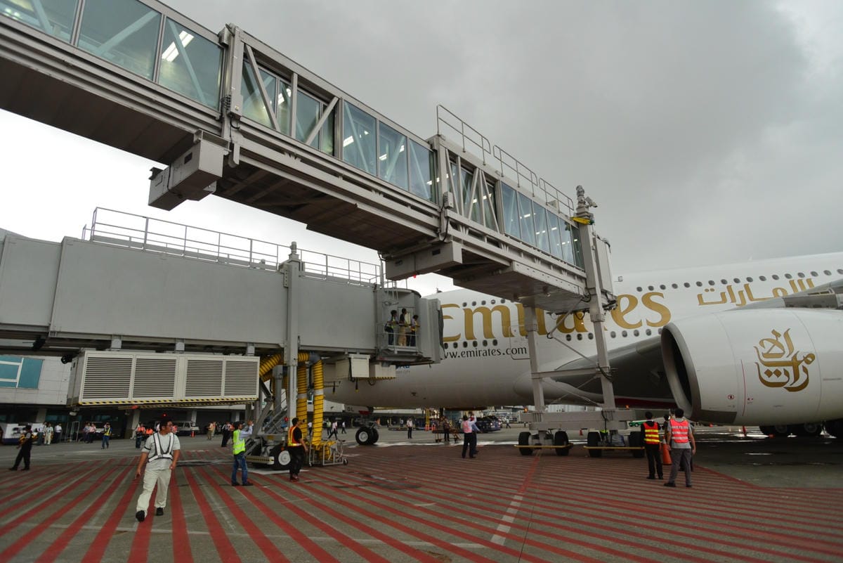 航空迷轟動! Emirates阿聯酋航空A380 世界最大民航客機首度載客抵台! 2015.7.19