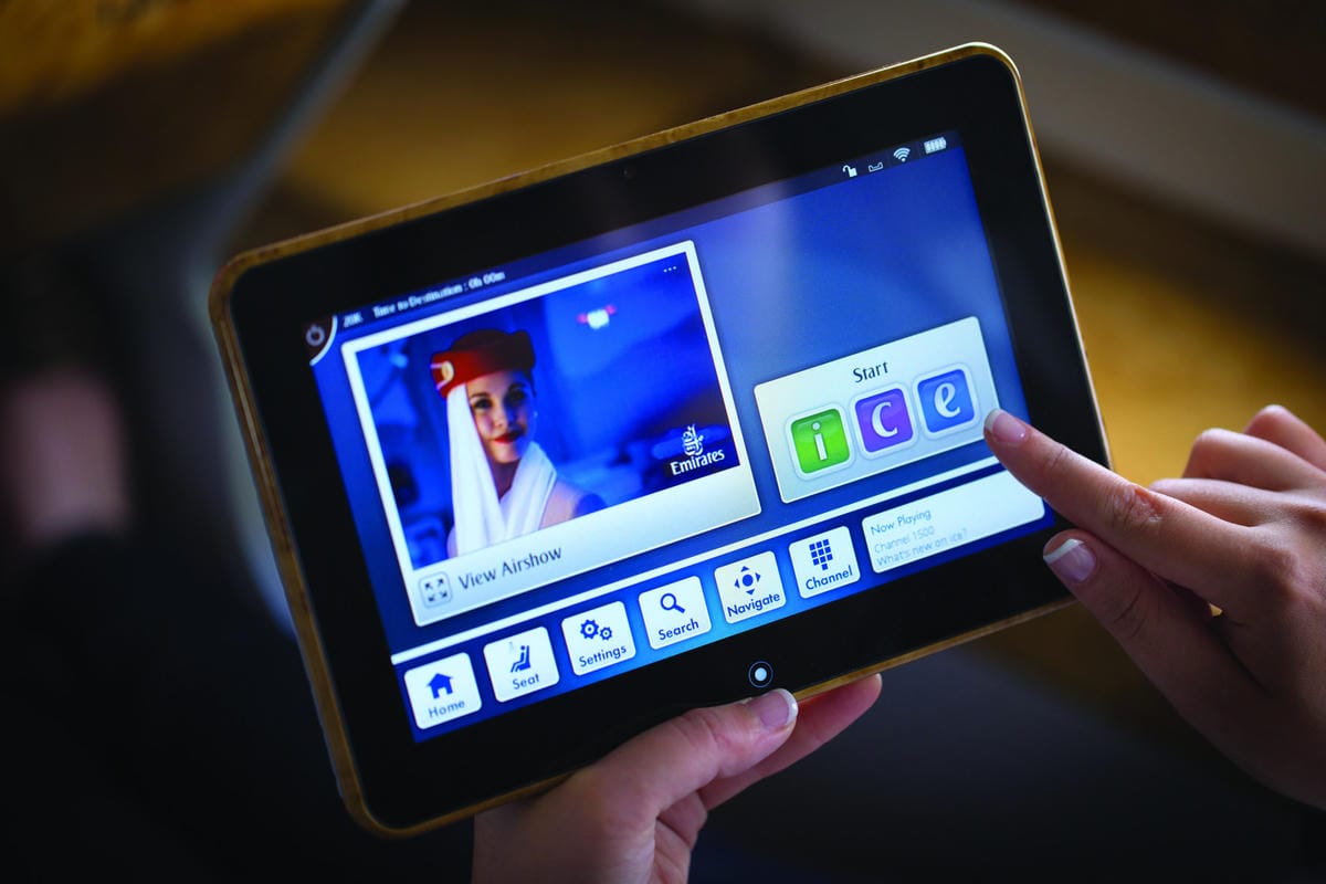 航空迷轟動! Emirates阿聯酋航空A380 世界最大民航客機首度載客抵台! 2015.7.19