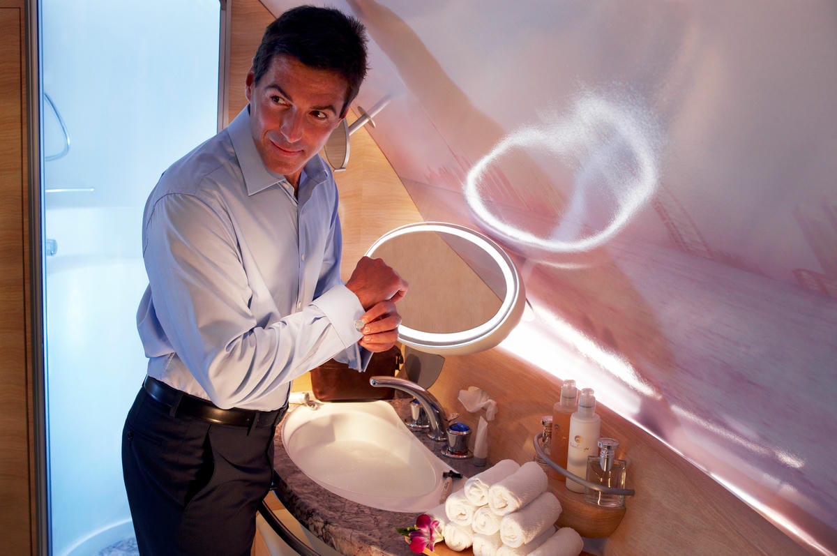 航空迷轟動! Emirates阿聯酋航空A380 世界最大民航客機首度載客抵台! 2015.7.19