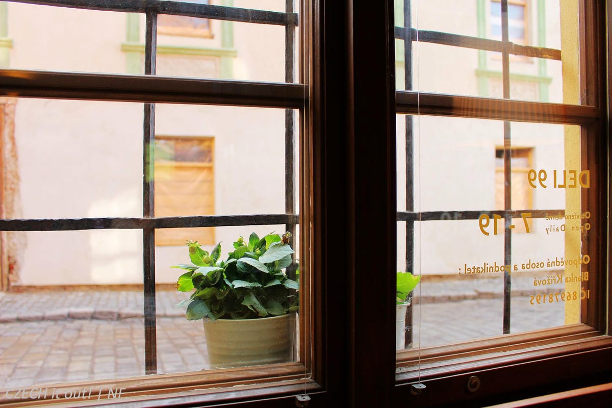 [捷克] 布拉格 HOSTEL KOTVA青年旅館 住宿心得 -機能佳，單人房400CZK起，國際學生證再打八折!