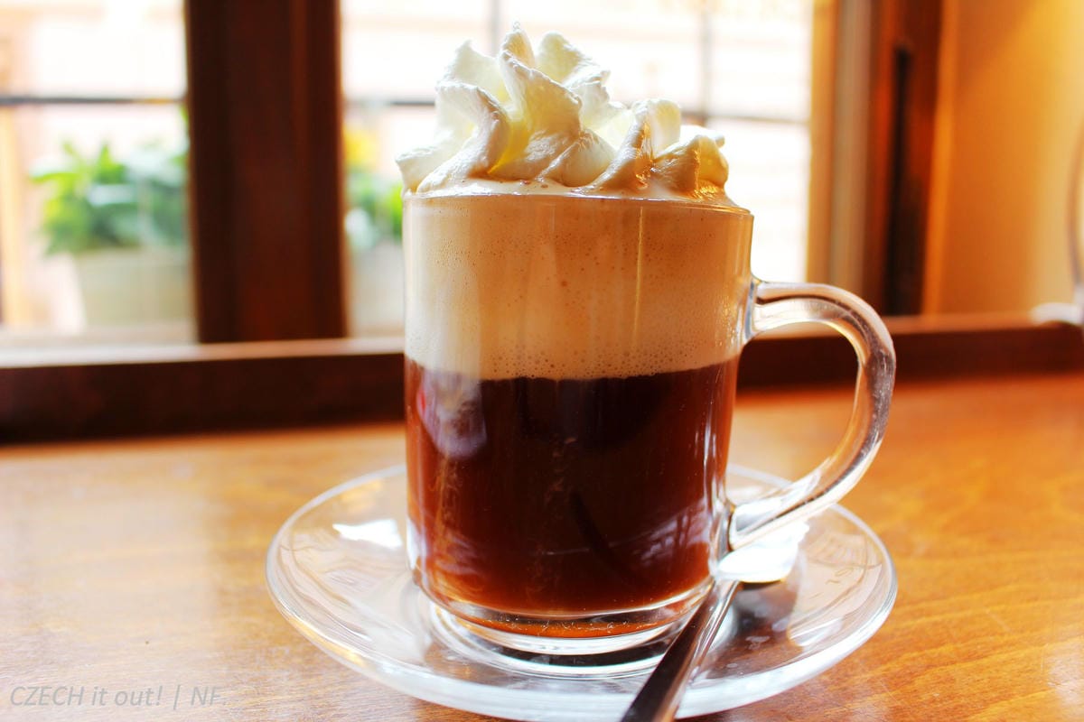 [捷克] 布拉格 HOSTEL KOTVA青年旅館 住宿心得 -機能佳，單人房400CZK起，國際學生證再打八折!