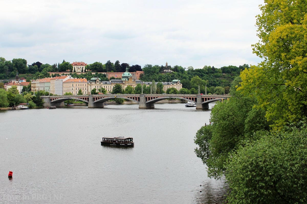 [捷克] 布拉格印象(上)-舊城廣場、舊市政廳鐘樓觀景台、克萊門特學院(世界最美圖書館)、查理大橋、布拉格城堡