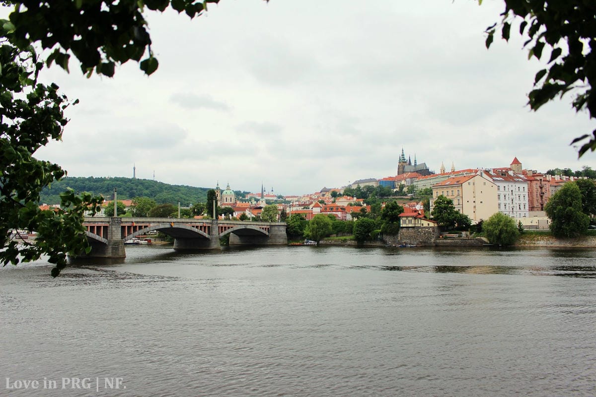 [捷克] 布拉格印象(上)-舊城廣場、舊市政廳鐘樓觀景台、克萊門特學院(世界最美圖書館)、查理大橋、布拉格城堡