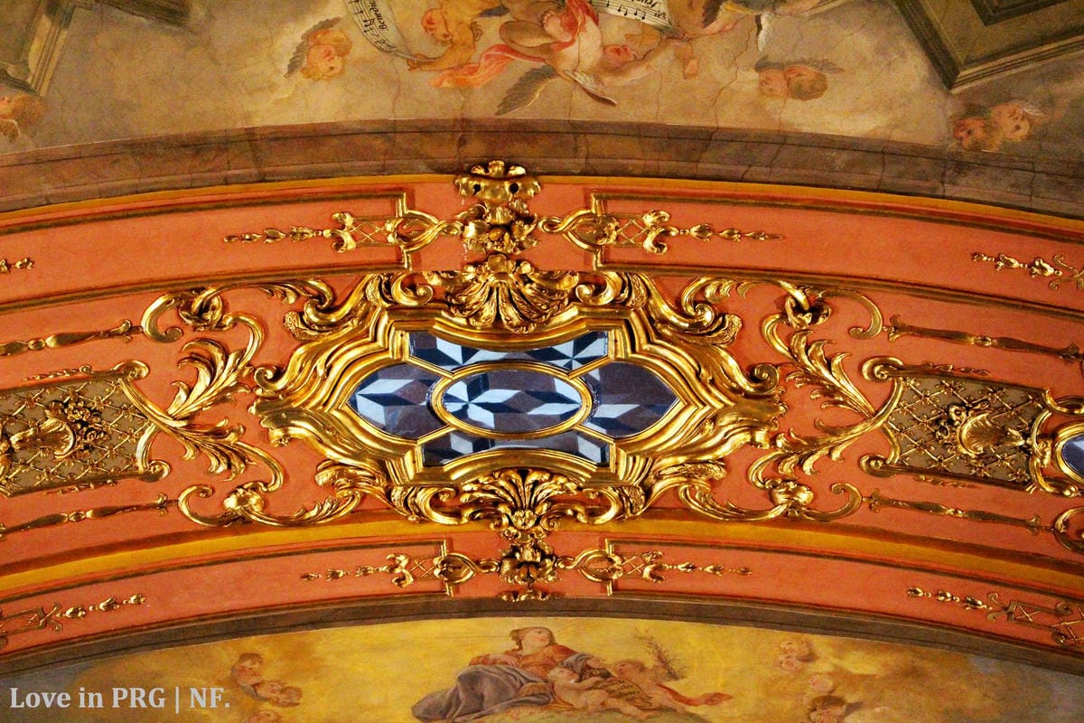 [捷克] 布拉格印象(上)-舊城廣場、舊市政廳鐘樓觀景台、克萊門特學院(世界最美圖書館)、查理大橋、布拉格城堡