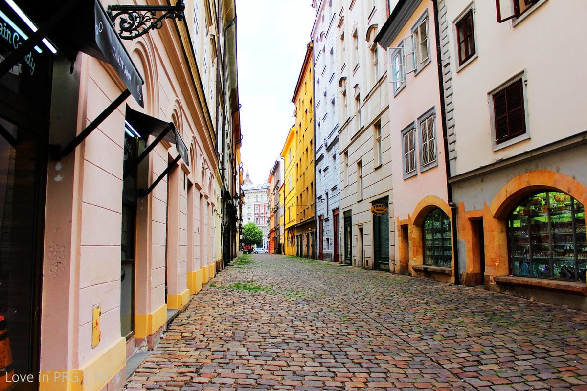 [捷克] 布拉格印象(下)-哈維爾市集、煙囪捲、St.Giles教堂、高堡區暮色