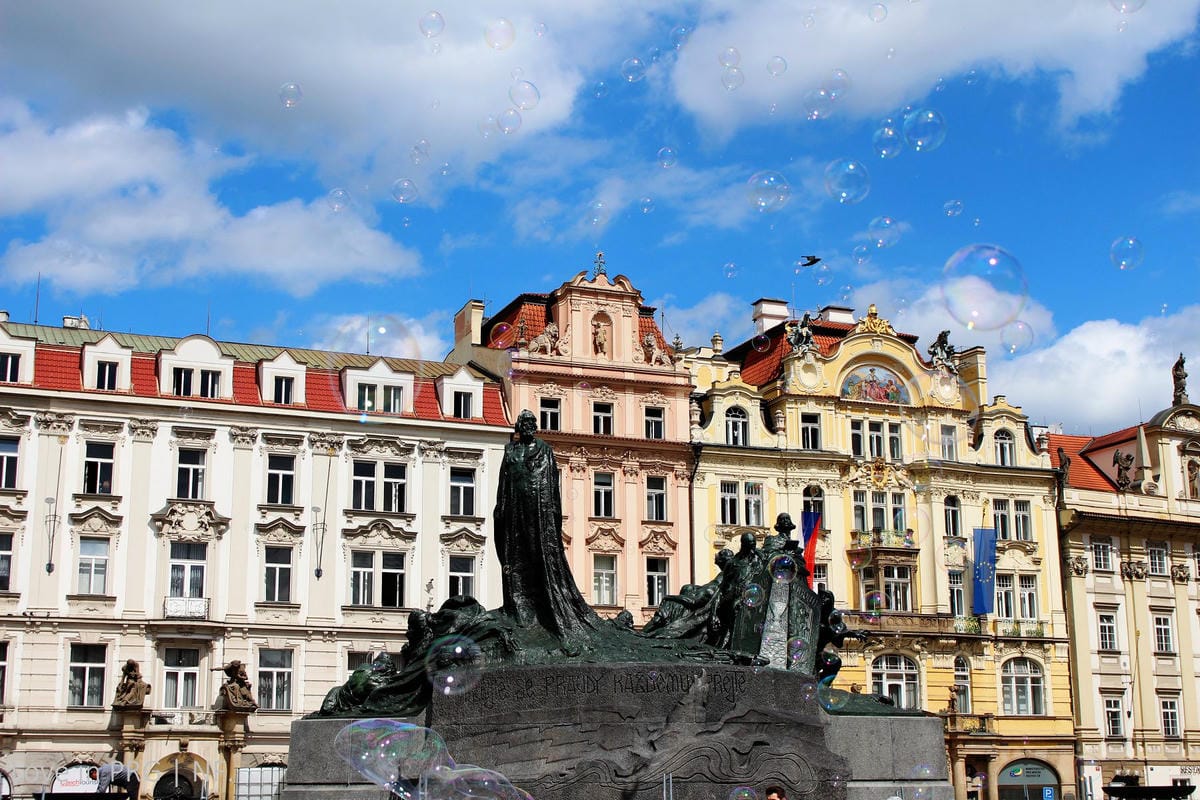 [捷克] 布拉格印象(下)-哈維爾市集、煙囪捲、St.Giles教堂、高堡區暮色