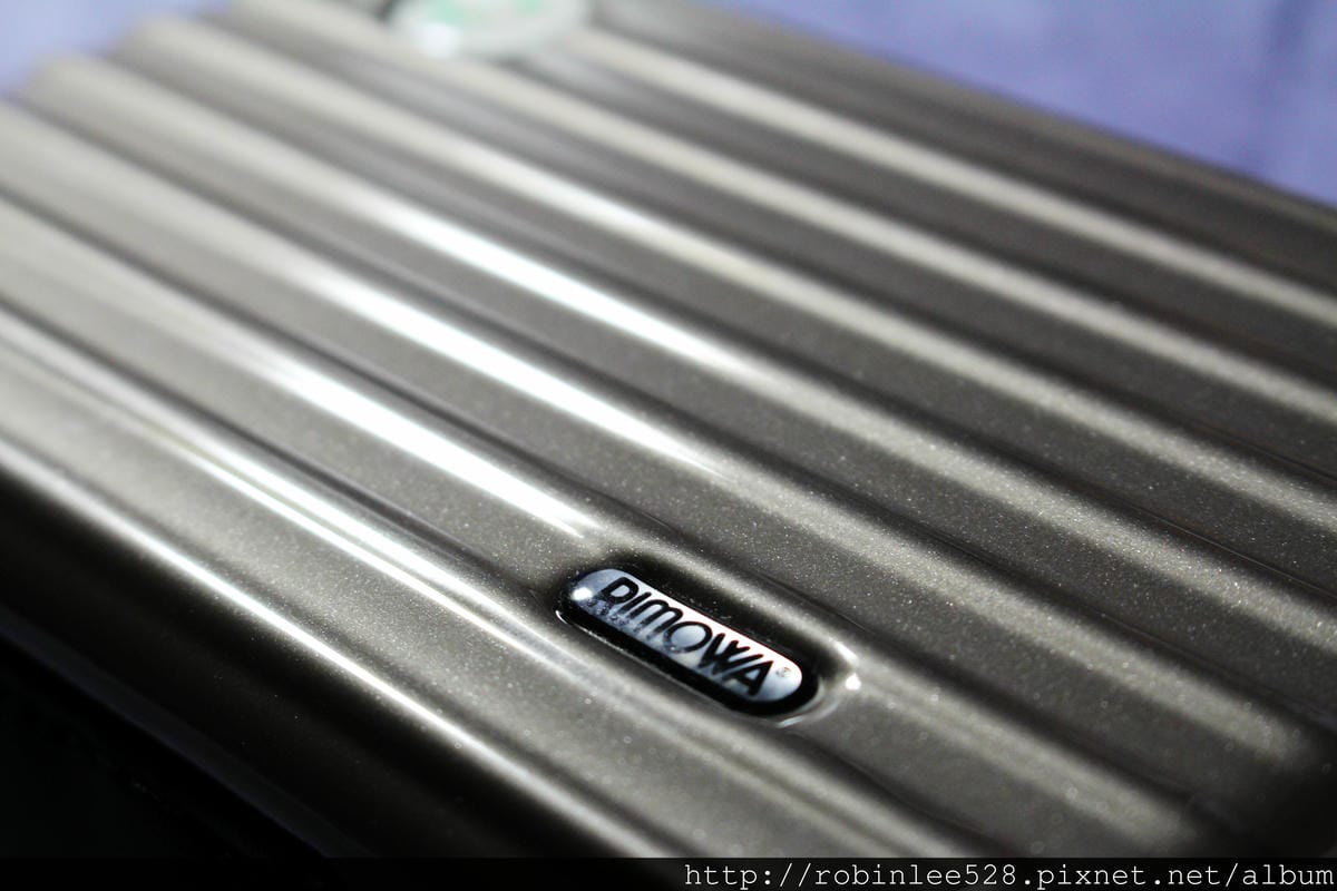 [開箱] 長榮航空 皇璽桂冠艙 RIMOWA過夜包(淡金色)