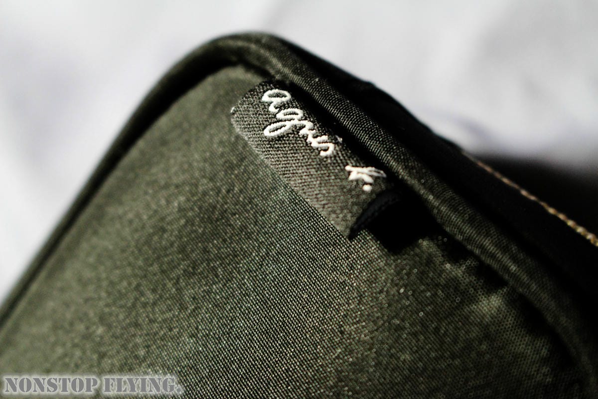 [開箱] 國泰航空 長程線商務艙 agnès b.過夜包 -質感包裝、Murad備品，小B粉絲經典收藏!