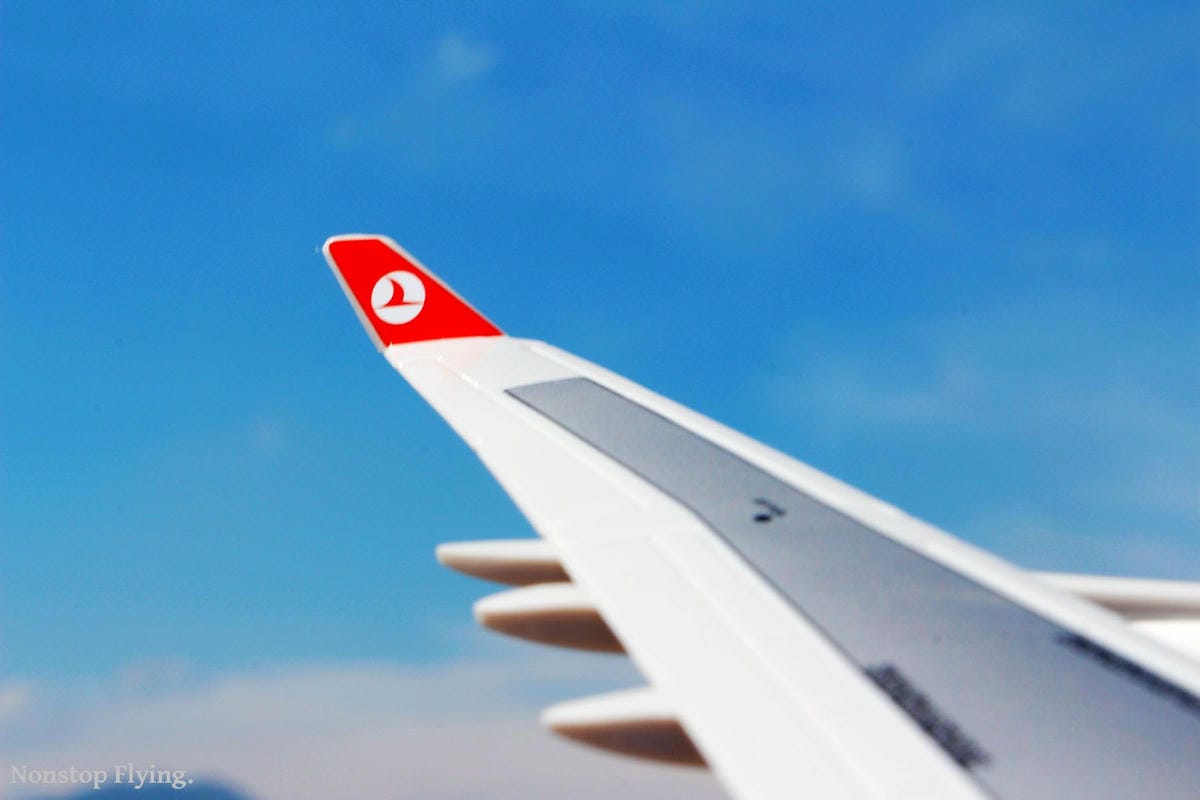 [開箱] 土耳其航空 A340-300客機 1:200模型