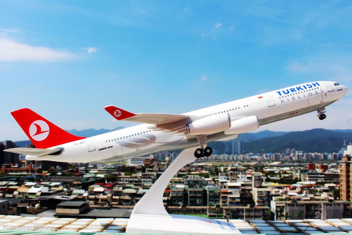 [開箱] 土耳其航空 A340-300客機 1:200模型