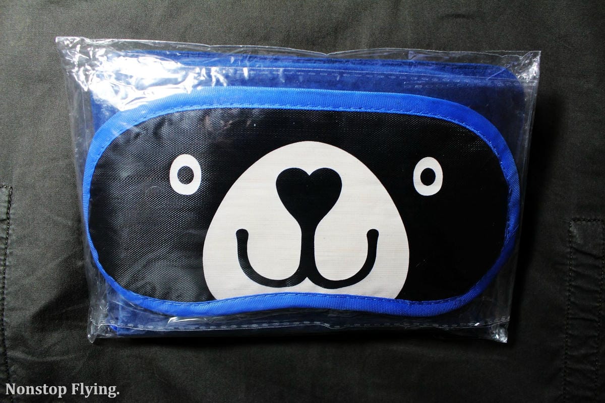 威航 V-Air【舒適安眠組】超可愛威熊眼罩、頸枕陪你度過疲憊飛行! - 第2張圖 威航 V-Air【舒適安眠組】超可愛威熊眼罩、頸枕陪你度過疲憊飛行!