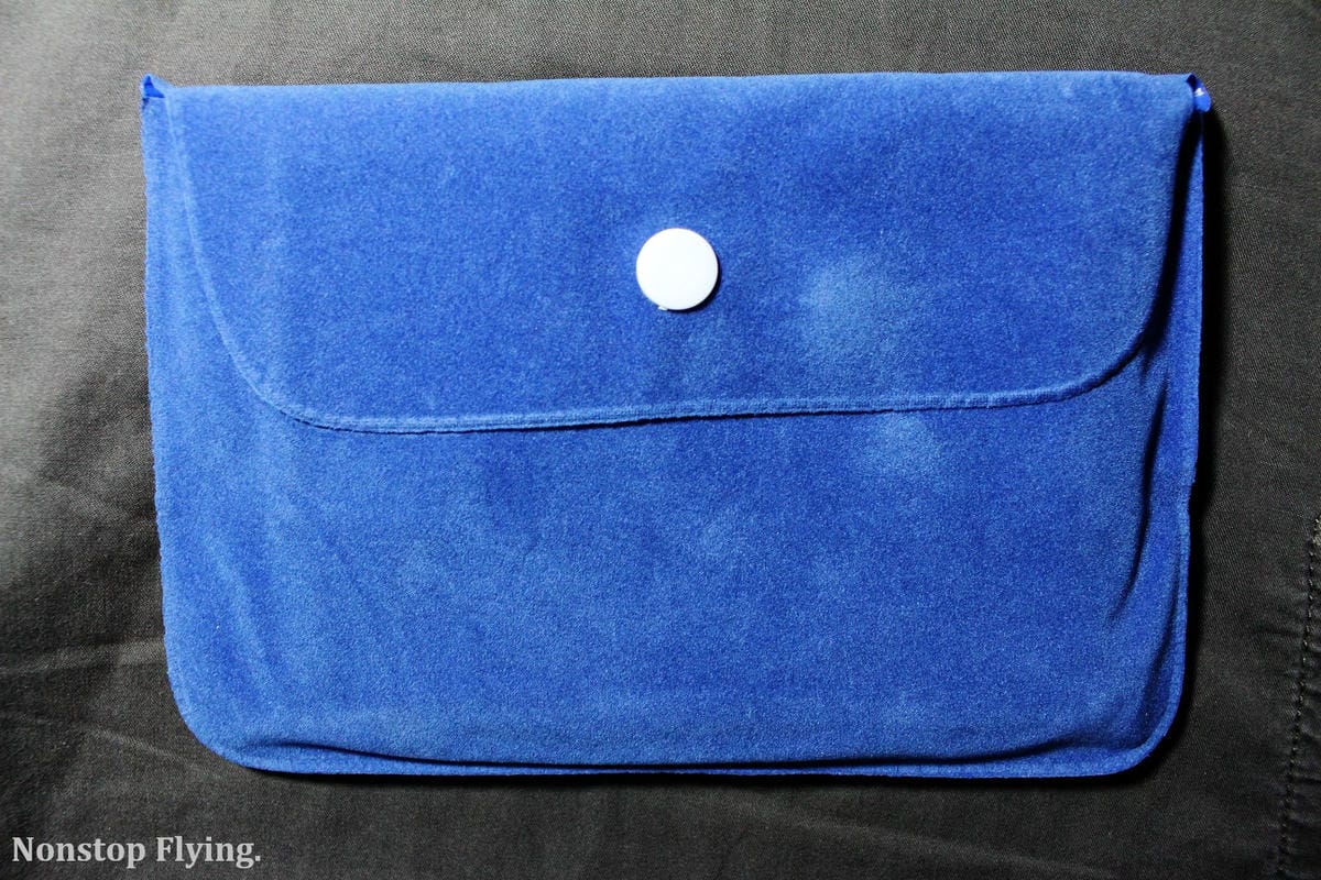 威航 V-Air【舒適安眠組】超可愛威熊眼罩、頸枕陪你度過疲憊飛行! - 第7張圖 威航 V-Air【舒適安眠組】超可愛威熊眼罩、頸枕陪你度過疲憊飛行!