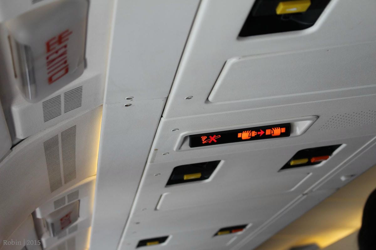 2015.11.05 遠東航空 FE067 台北-金門 飛行記錄-重回MD-82臘腸狗懷舊機艙,空中茶點驚喜服務。 - 第43張圖 2015.11.05 遠東航空 FE067 台北-金門 飛行記錄-重回MD-82臘腸狗懷舊機艙,空中茶點驚喜服務。