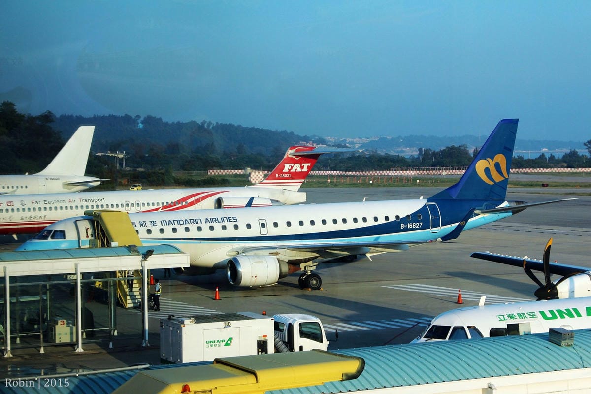 2015.11.07 復興航空 GE240 金門-台北 飛行記錄-ATR 72-600新穎機艙,期盼興航越來越好! - 第21張圖 2015.11.07 復興航空 GE240 金門-台北 飛行記錄-ATR 72-600新穎機艙,期盼興航越來越好!