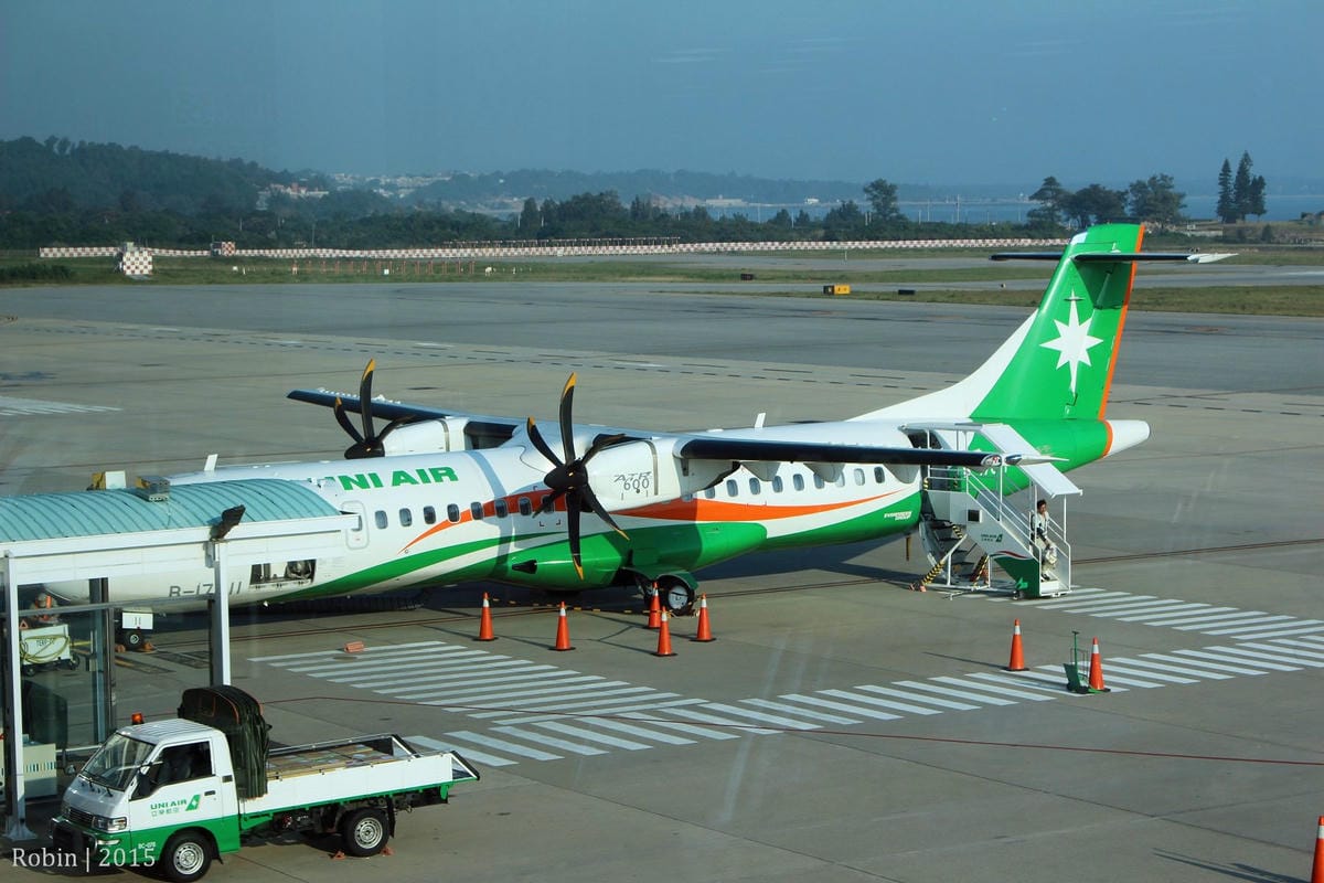 2015.11.07 復興航空 GE240 金門-台北 飛行記錄-ATR 72-600新穎機艙,期盼興航越來越好! - 第15張圖 2015.11.07 復興航空 GE240 金門-台北 飛行記錄-ATR 72-600新穎機艙,期盼興航越來越好!