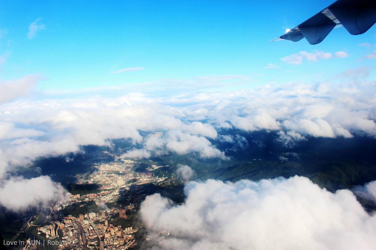 2015.12.05 復興航空 GE013 台北-花蓮 飛行記錄 – 電子用品規範放寬，鏡頭解嚴看見台灣!
