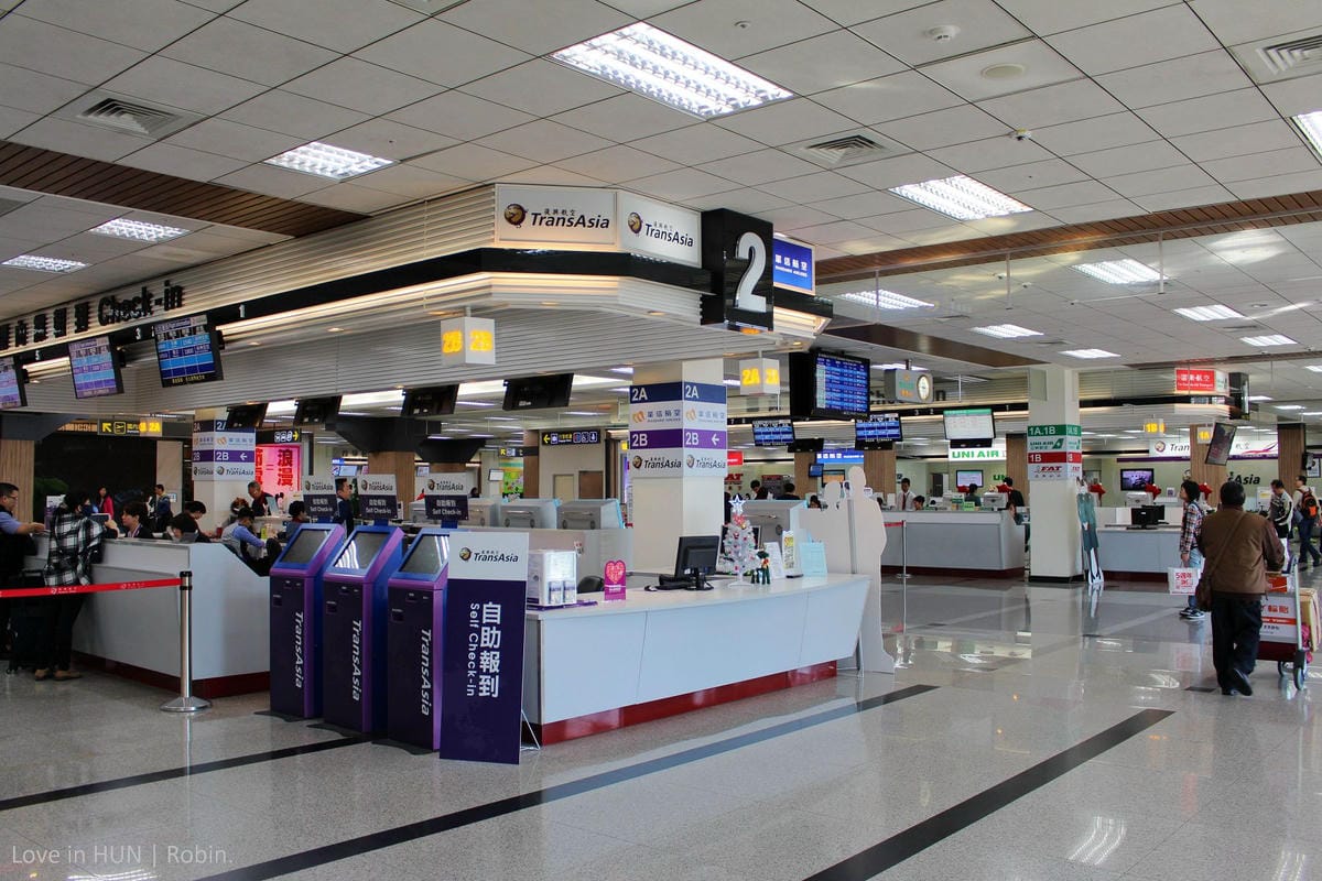 2015.12.05 復興航空 GE013 台北-花蓮 飛行記錄 – 電子用品規範放寬,鏡頭解嚴看見台灣! - 第5張圖 2015.12.05 復興航空 GE013 台北-花蓮 飛行記錄 – 電子用品規範放寬,鏡頭解嚴看見台灣!