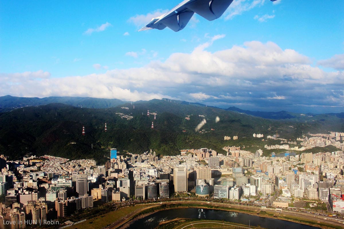 2015.12.05 復興航空 GE013 台北-花蓮 飛行記錄 – 電子用品規範放寬,鏡頭解嚴看見台灣! - 第33張圖 2015.12.05 復興航空 GE013 台北-花蓮 飛行記錄 – 電子用品規範放寬,鏡頭解嚴看見台灣!