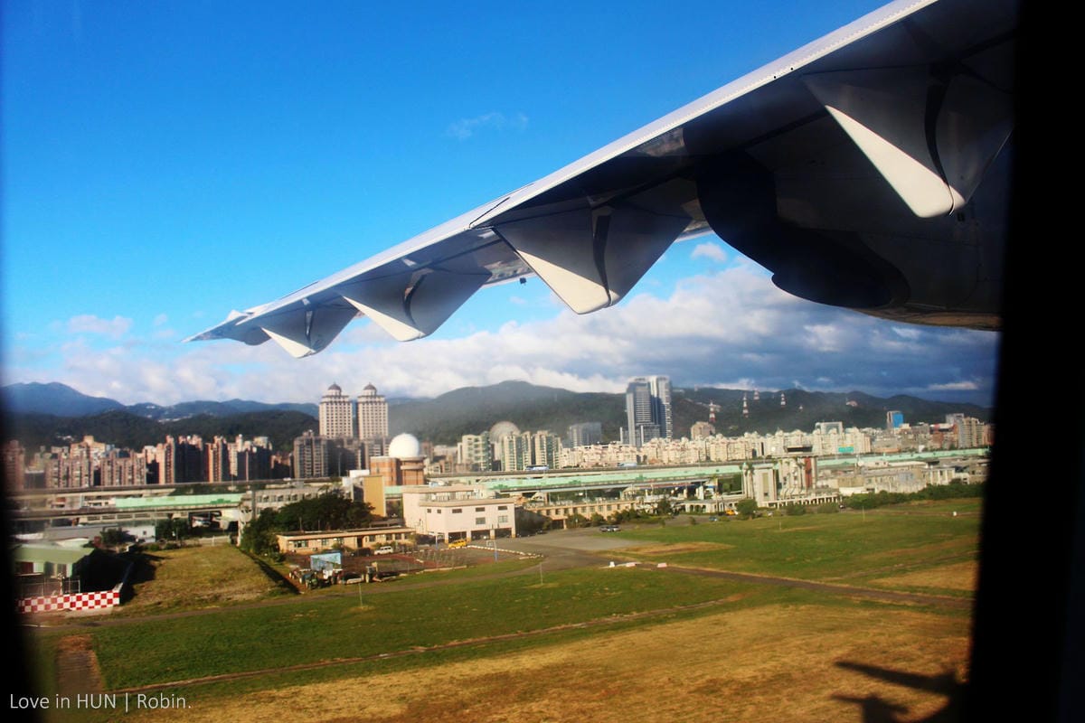 2015.12.05 復興航空 GE013 台北-花蓮 飛行記錄 – 電子用品規範放寬,鏡頭解嚴看見台灣! - 第31張圖 2015.12.05 復興航空 GE013 台北-花蓮 飛行記錄 – 電子用品規範放寬,鏡頭解嚴看見台灣!