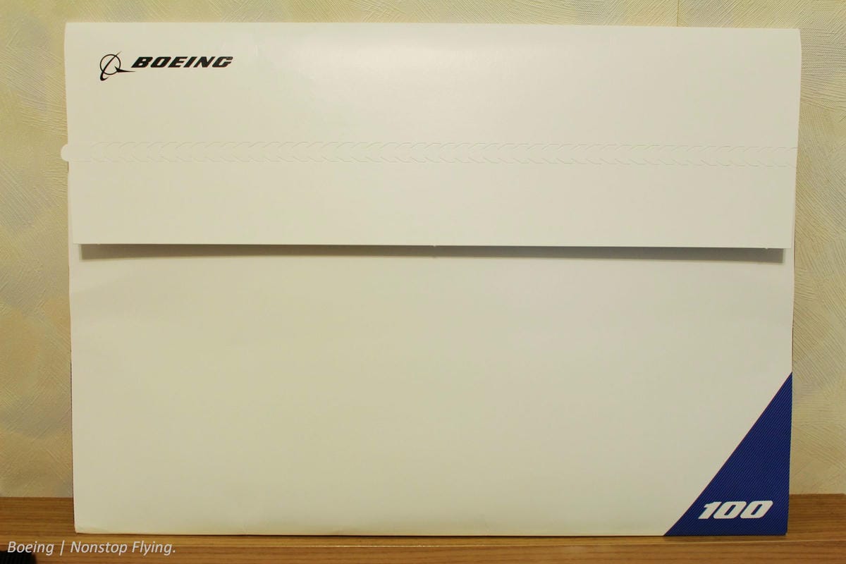 [開箱] 波音 2016年月曆 – 老牌飛機製造商百年歷史風華回顧!