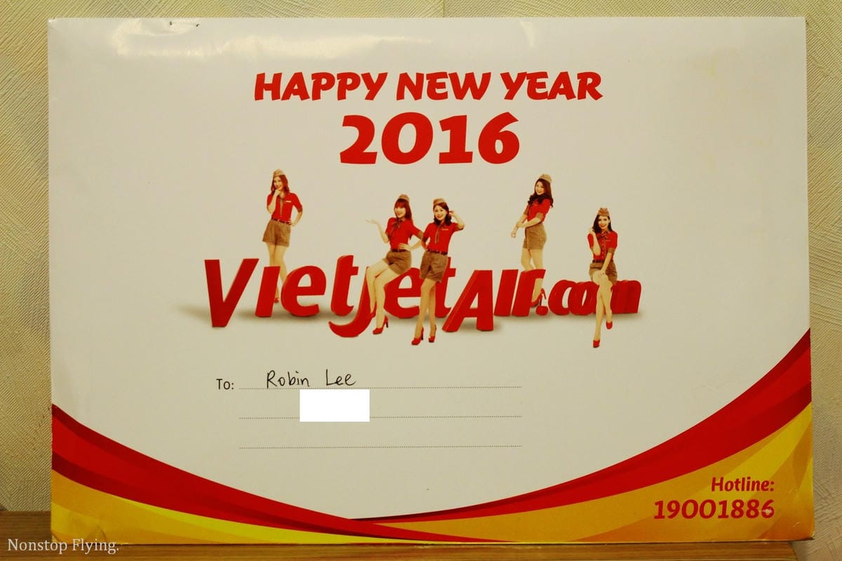 [開箱] 越捷航空 2016年月曆 – 乘客瘋搶、史上最火辣，看了讓人鼻血直流的航空公司月曆!