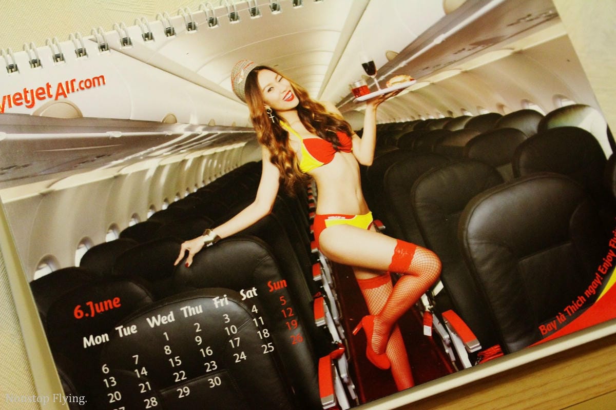 [開箱] 越捷航空 2016年月曆 – 乘客瘋搶、史上最火辣，看了讓人鼻血直流的航空公司月曆!