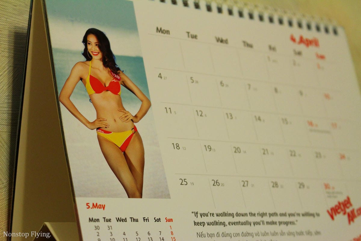 [開箱] 越捷航空 2016年月曆 – 乘客瘋搶、史上最火辣，看了讓人鼻血直流的航空公司月曆!