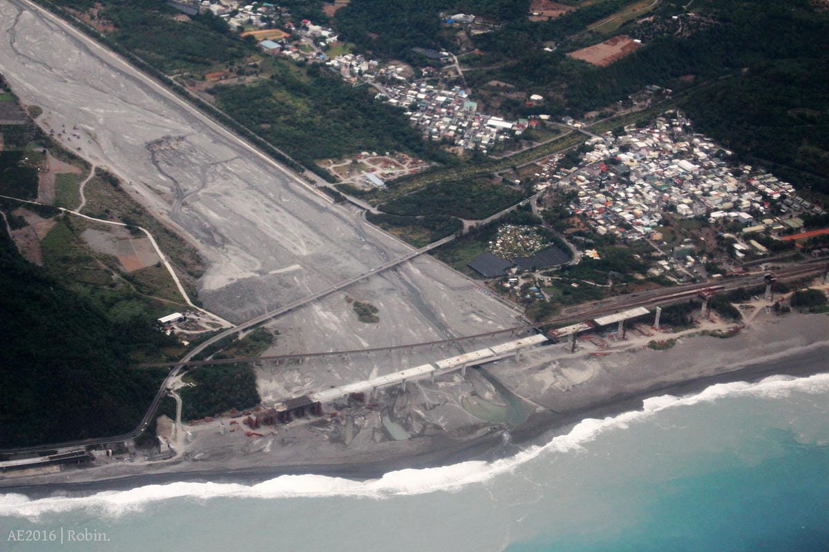 【華信航空2016~幸福曙光專機】飛行記錄 – 領先地面迎最美日出,空中看見台灣! - 第59張圖 【華信航空2016~幸福曙光專機】飛行記錄 – 領先地面迎最美日出,空中看見台灣!