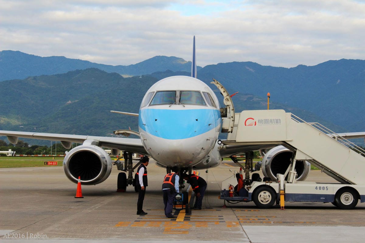 【華信航空2016~幸福曙光專機】飛行記錄 – 領先地面迎最美日出,空中看見台灣! - 第84張圖 【華信航空2016~幸福曙光專機】飛行記錄 – 領先地面迎最美日出,空中看見台灣!