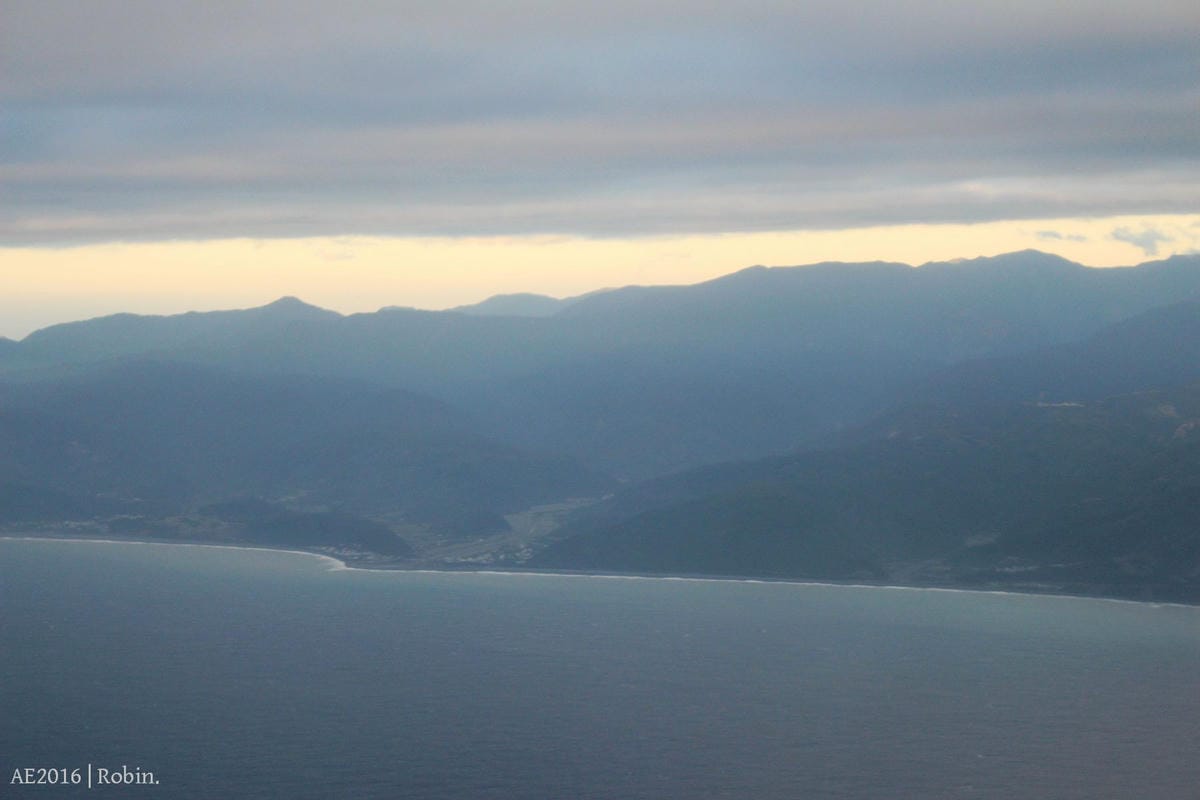 【華信航空2016~幸福曙光專機】飛行記錄 – 領先地面迎最美日出,空中看見台灣! - 第56張圖 【華信航空2016~幸福曙光專機】飛行記錄 – 領先地面迎最美日出,空中看見台灣!