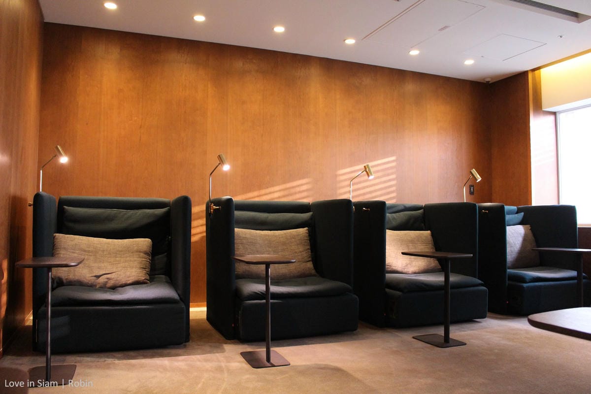 國泰航空台北貴賓室初體驗,桃園機場最大單一貴賓室,牛肉麵、珍奶、港點,多樣現做餐點飲料與放鬆空間! - 第62張圖 國泰航空台北貴賓室初體驗,桃園機場最大單一貴賓室,牛肉麵、珍奶、港點,多樣現做餐點飲料與放鬆空間!