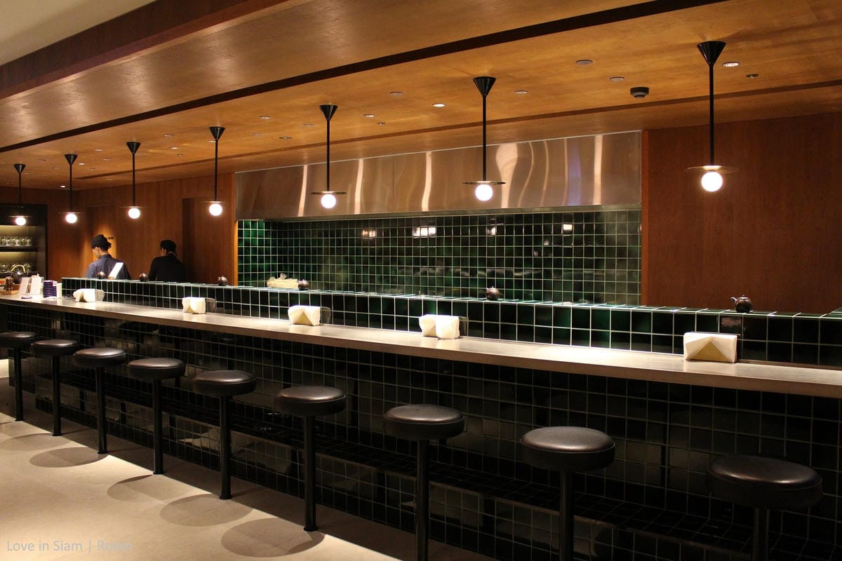 國泰航空台北貴賓室初體驗,桃園機場最大單一貴賓室,牛肉麵、珍奶、港點,多樣現做餐點飲料與放鬆空間! - 第34張圖 國泰航空台北貴賓室初體驗,桃園機場最大單一貴賓室,牛肉麵、珍奶、港點,多樣現做餐點飲料與放鬆空間!