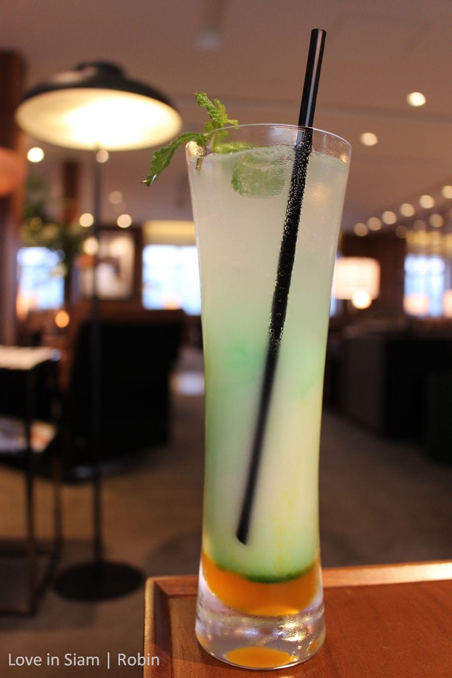 國泰航空台北貴賓室初體驗,桃園機場最大單一貴賓室,牛肉麵、珍奶、港點,多樣現做餐點飲料與放鬆空間! - 第59張圖 國泰航空台北貴賓室初體驗,桃園機場最大單一貴賓室,牛肉麵、珍奶、港點,多樣現做餐點飲料與放鬆空間!