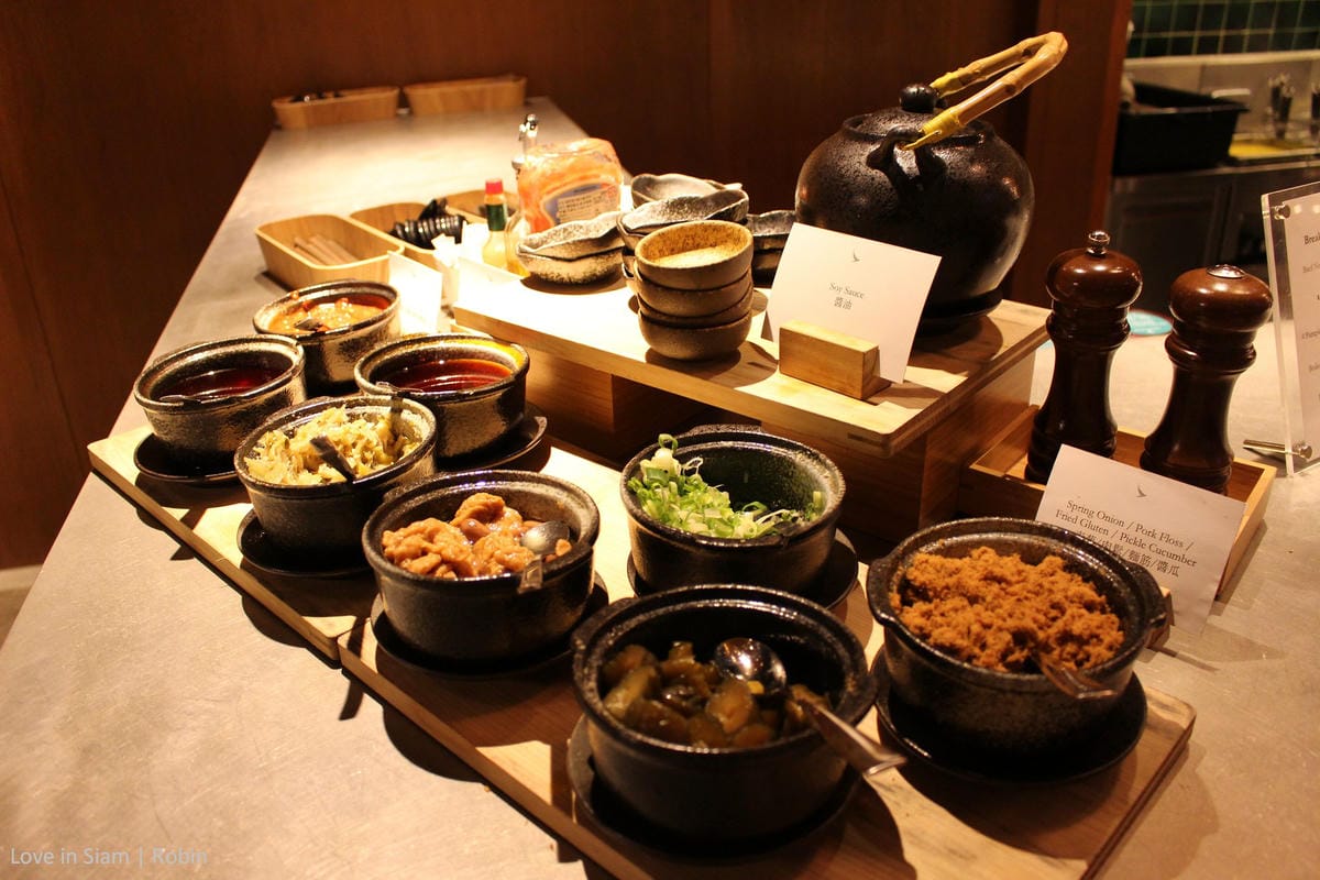 國泰航空台北貴賓室初體驗,桃園機場最大單一貴賓室,牛肉麵、珍奶、港點,多樣現做餐點飲料與放鬆空間! - 第37張圖 國泰航空台北貴賓室初體驗,桃園機場最大單一貴賓室,牛肉麵、珍奶、港點,多樣現做餐點飲料與放鬆空間!